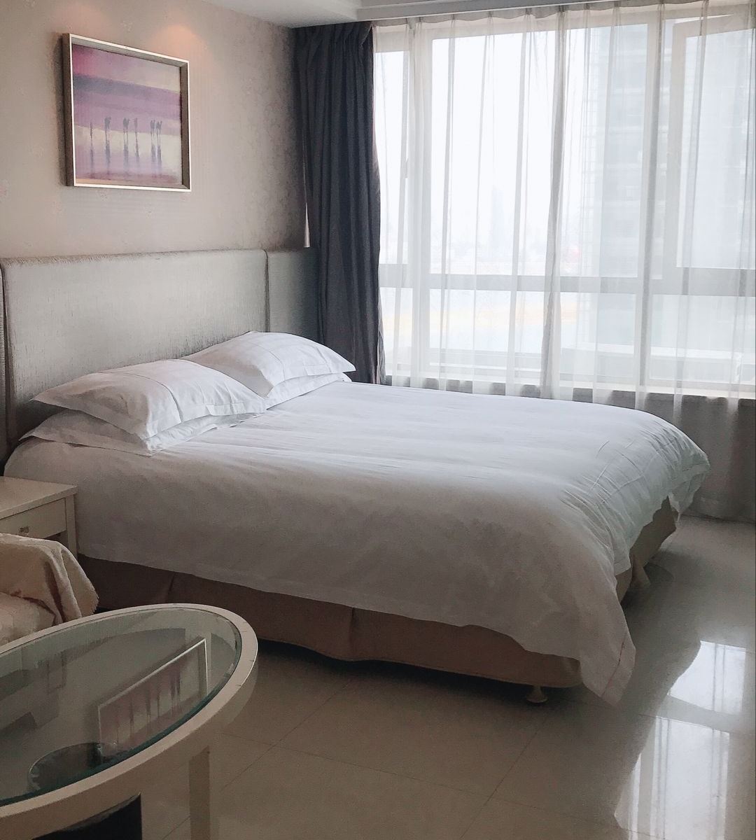 豪华江景大床房
