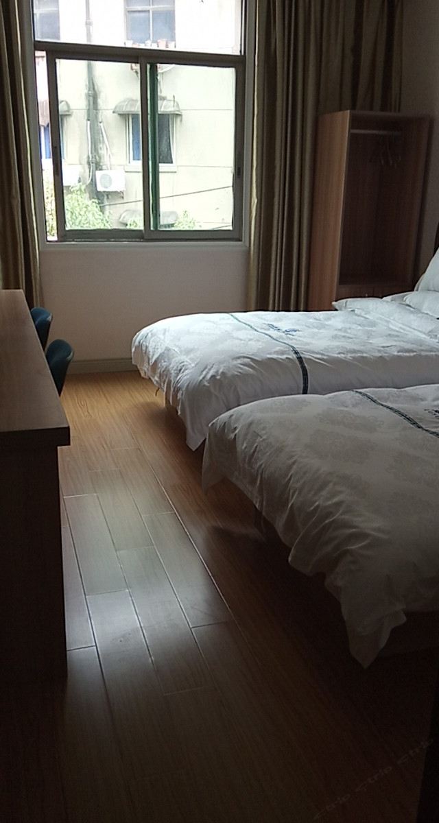 普通双床房