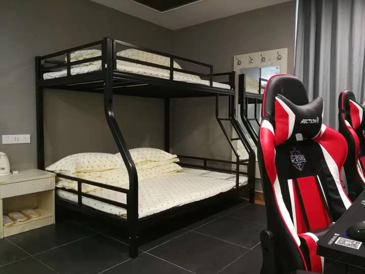 电竞标准三人间