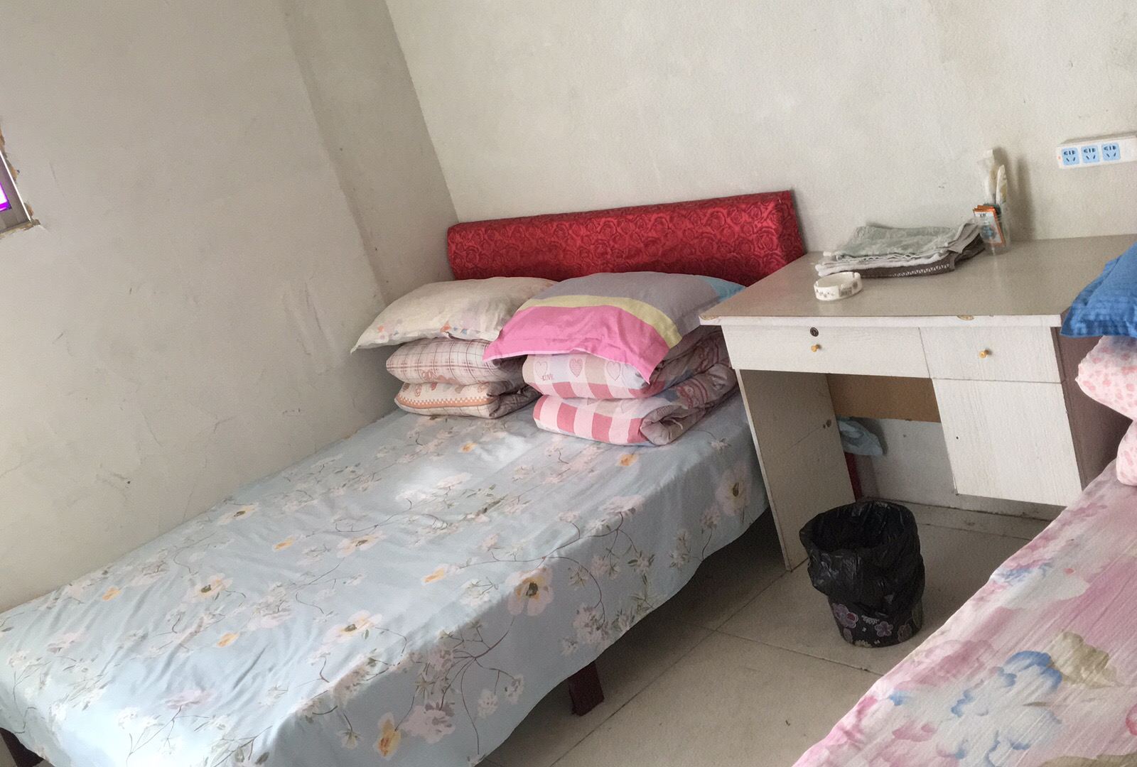 普通双人间(公共卫浴)