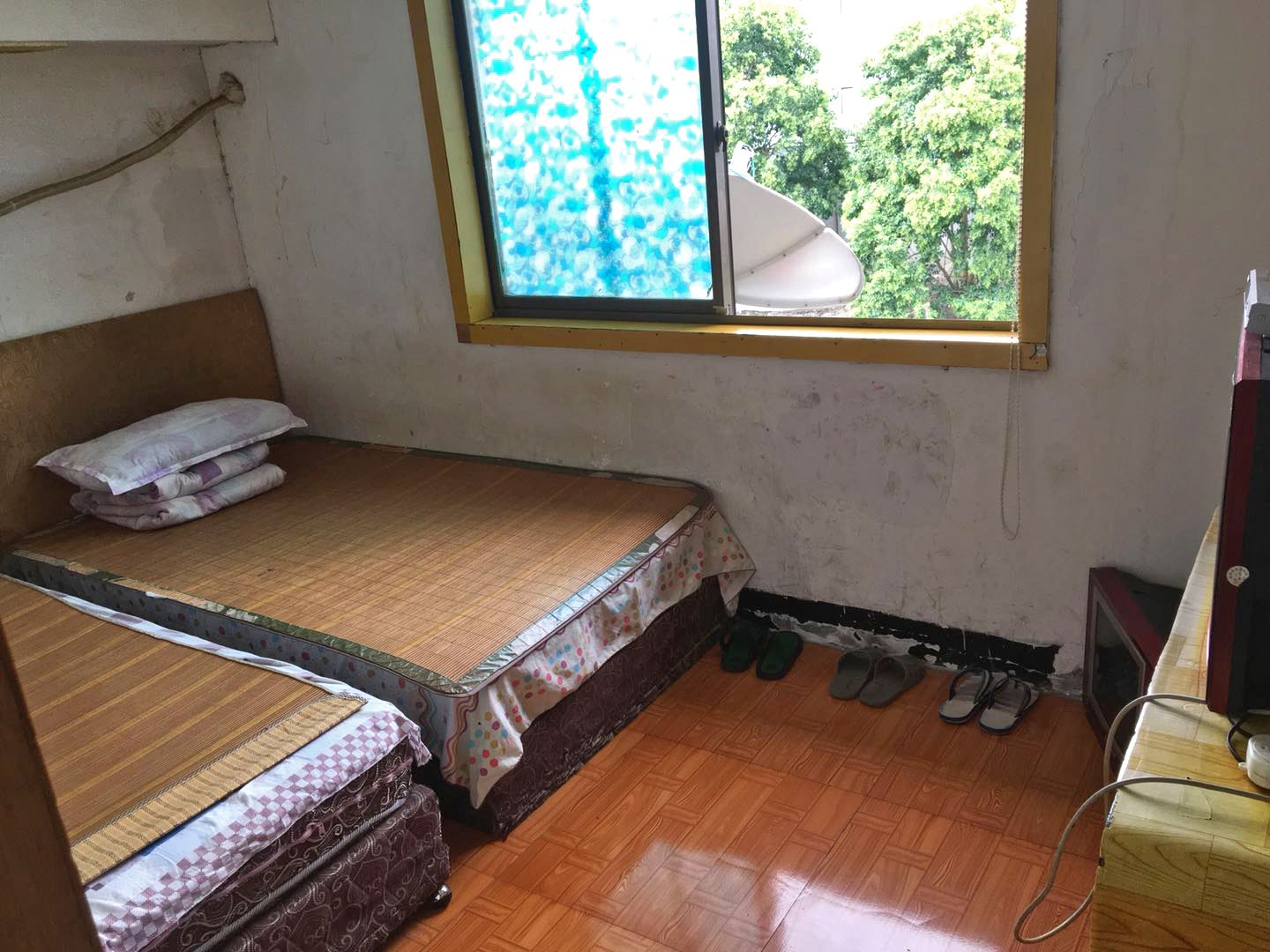 普通双人间(公共卫浴)