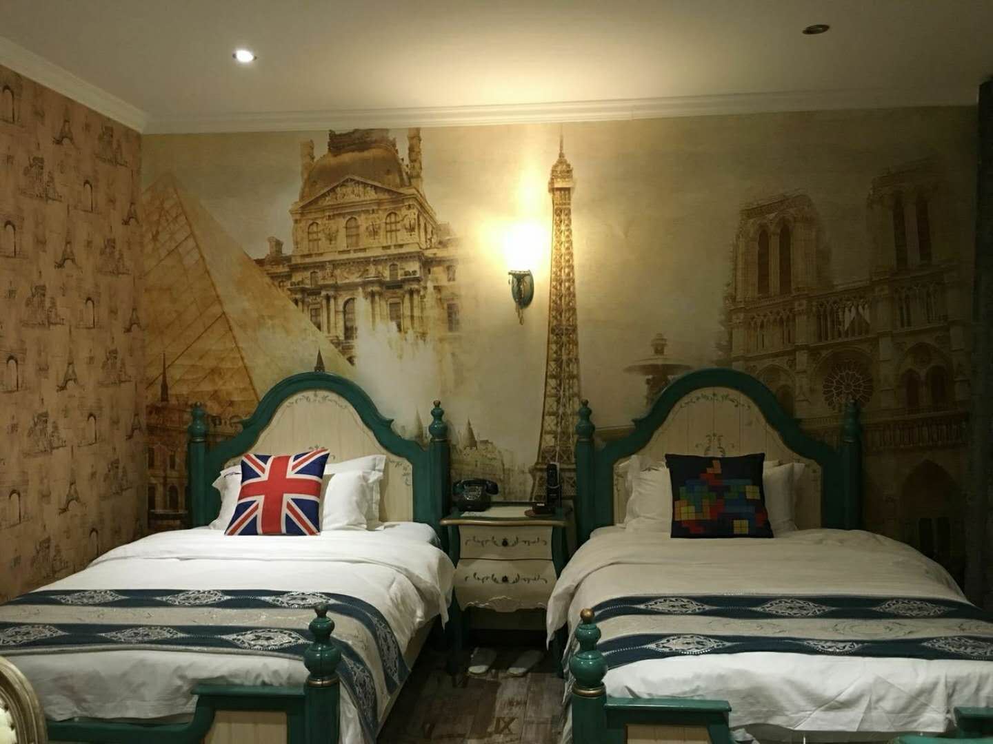 英伦时尚标间(无窗)