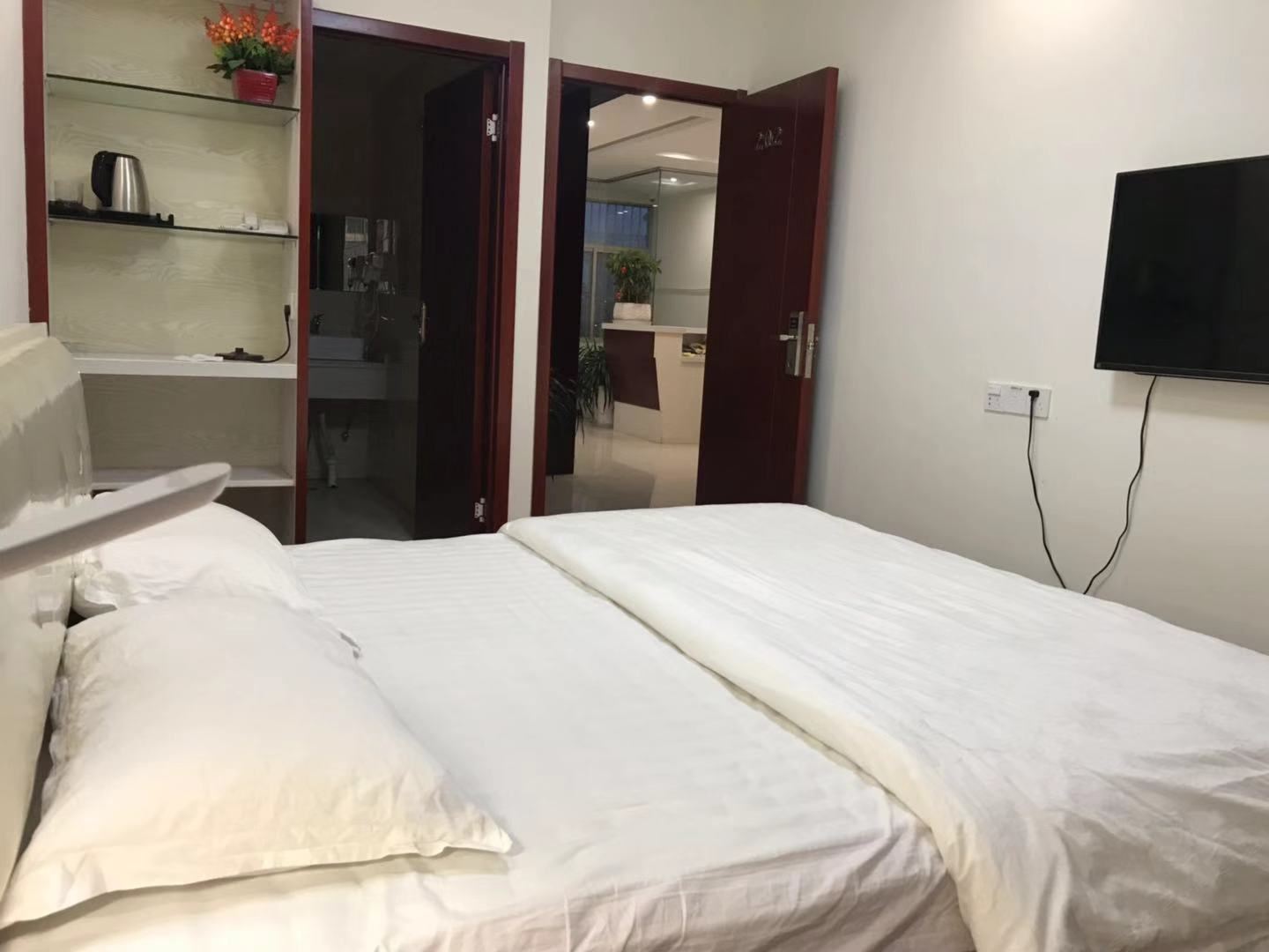 豪华大床房