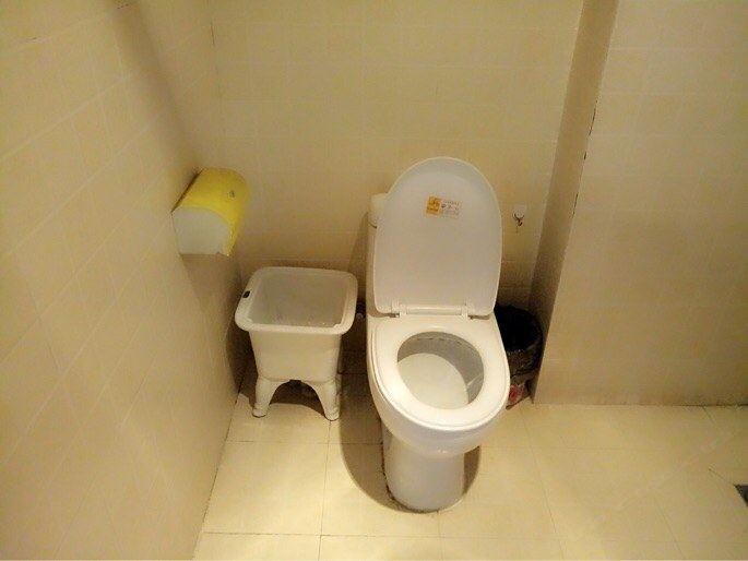温馨一室大床房(无窗)