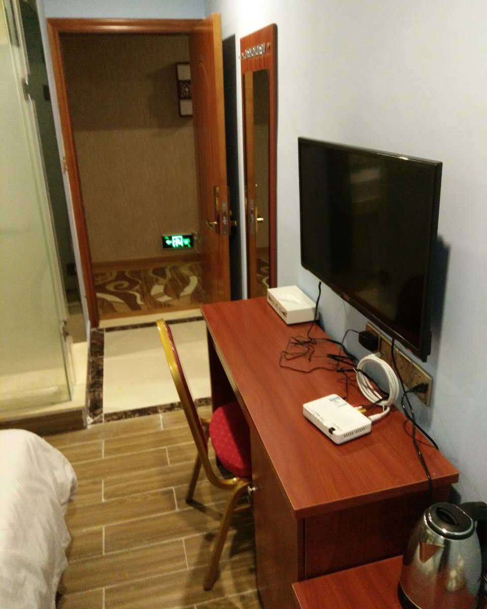 经济房(无窗)