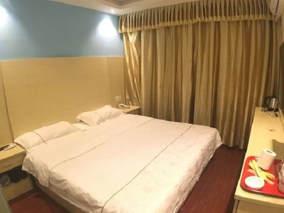 豪华大床房A