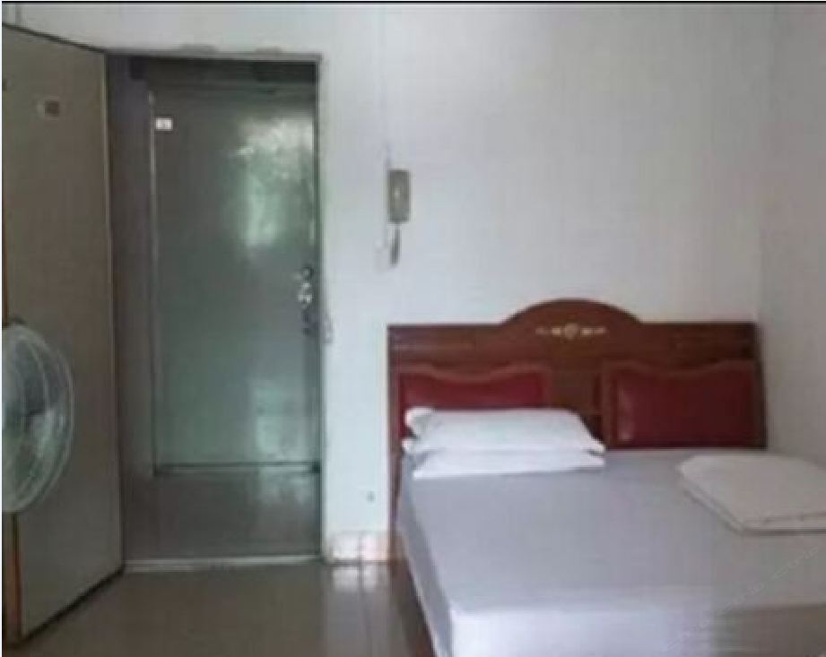 经济大床房