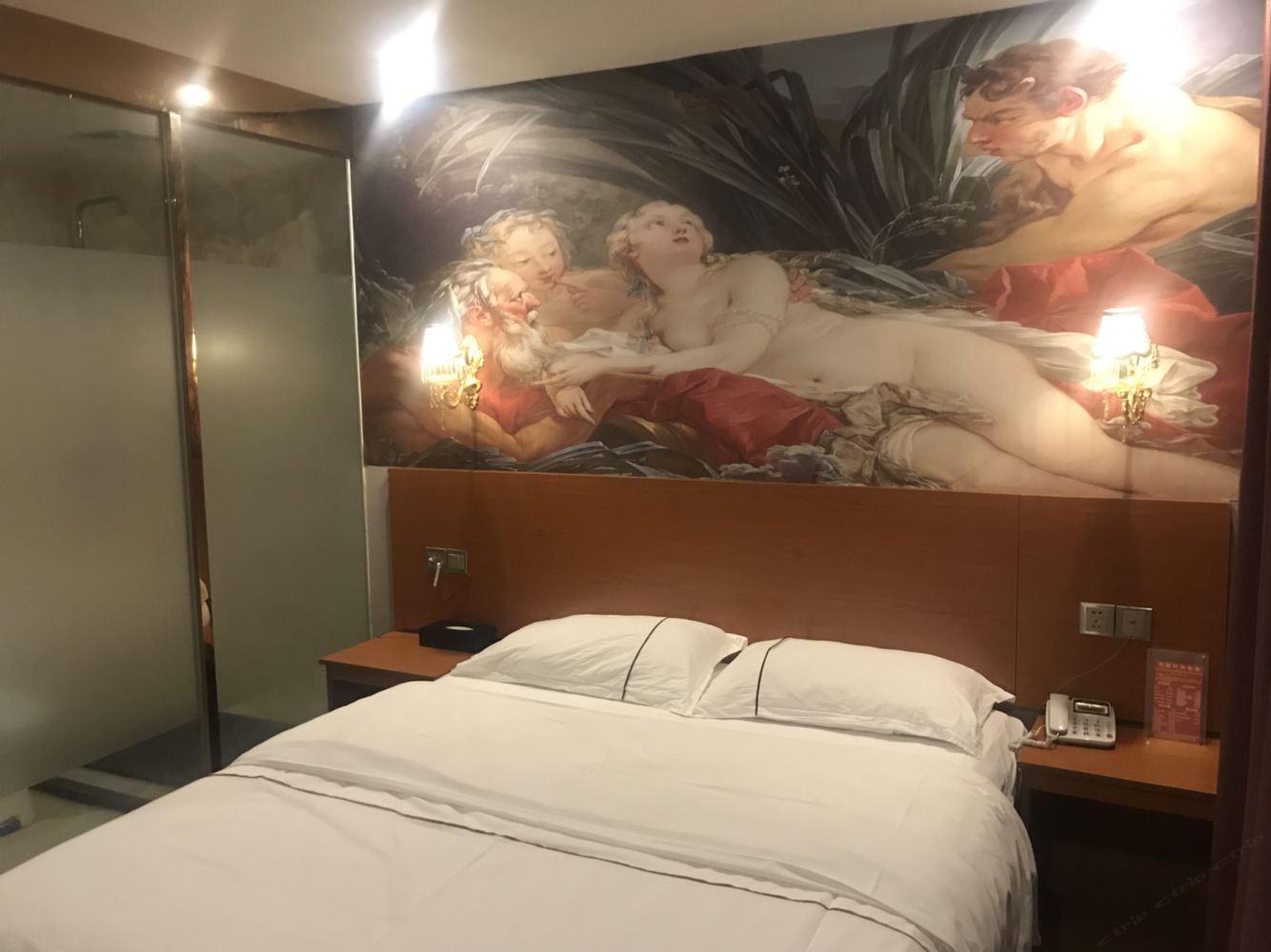 豪华大床房
