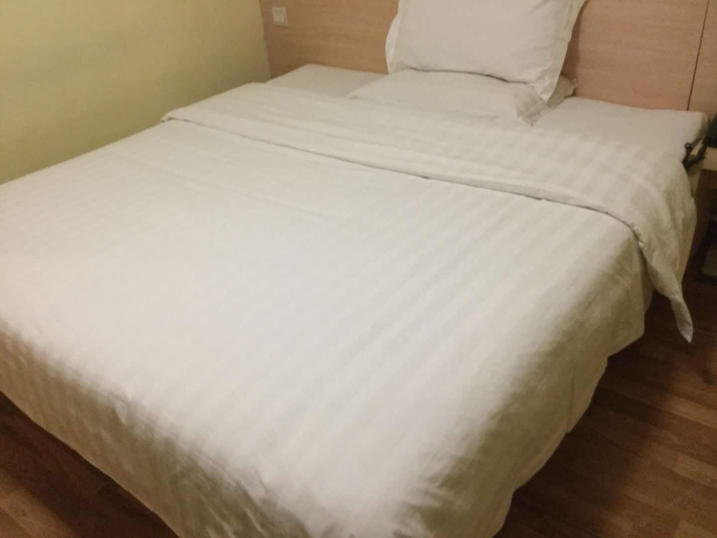 精选大床房