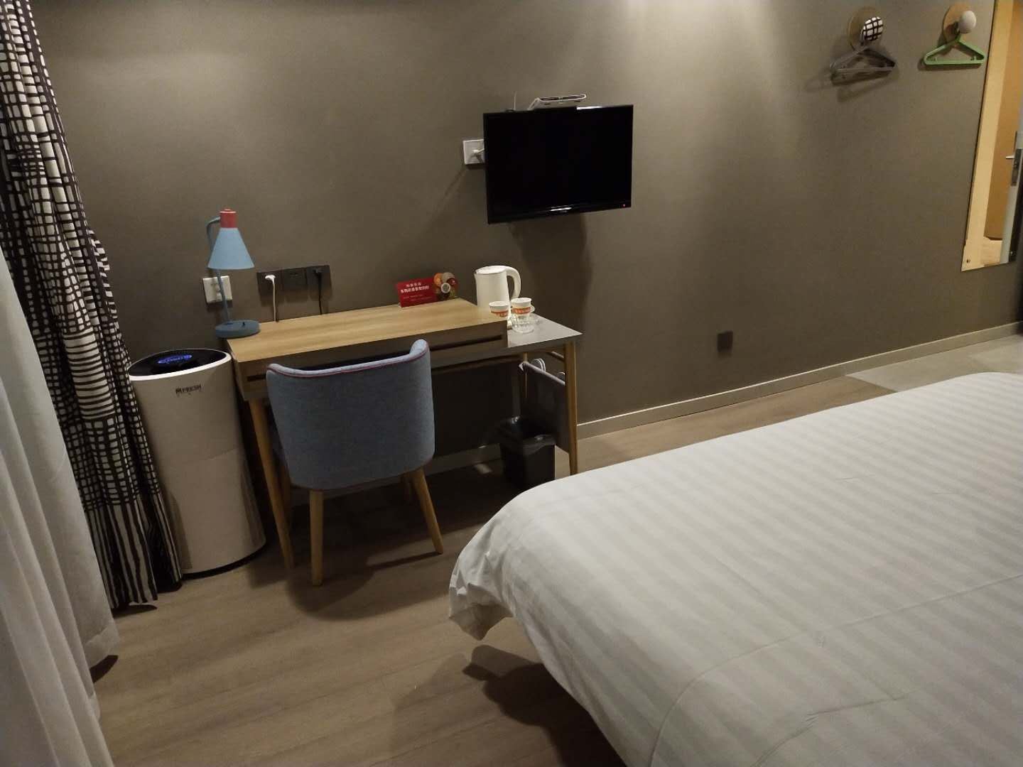 全新净馨大床房