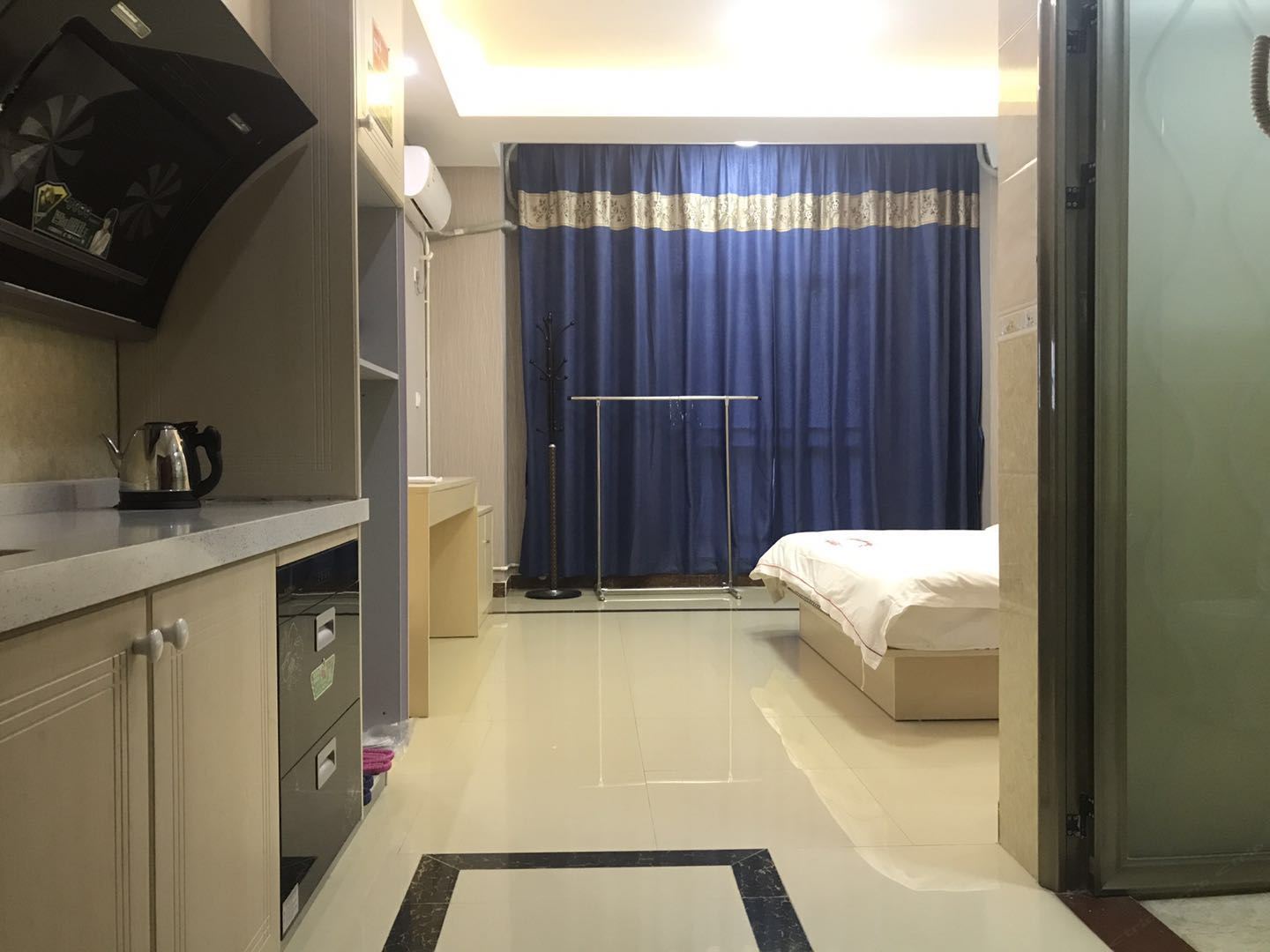 舒适大床房