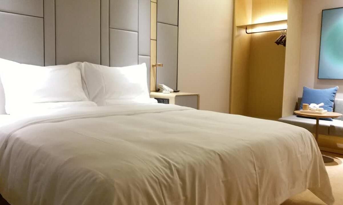 高级大床房