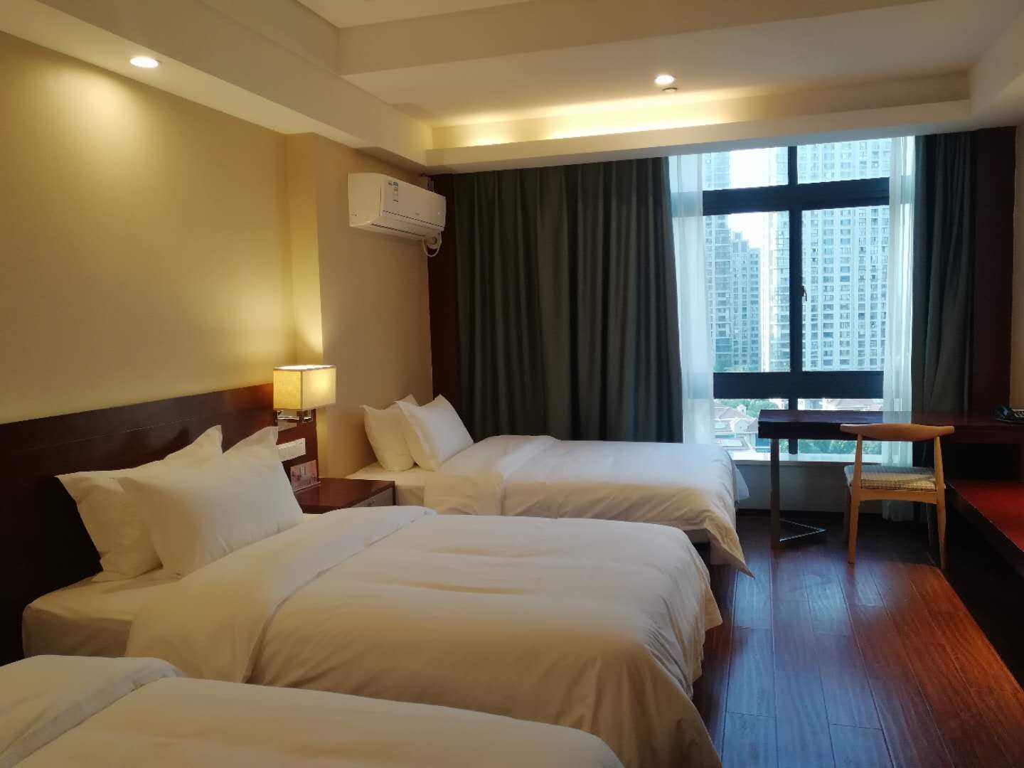 商务三人间