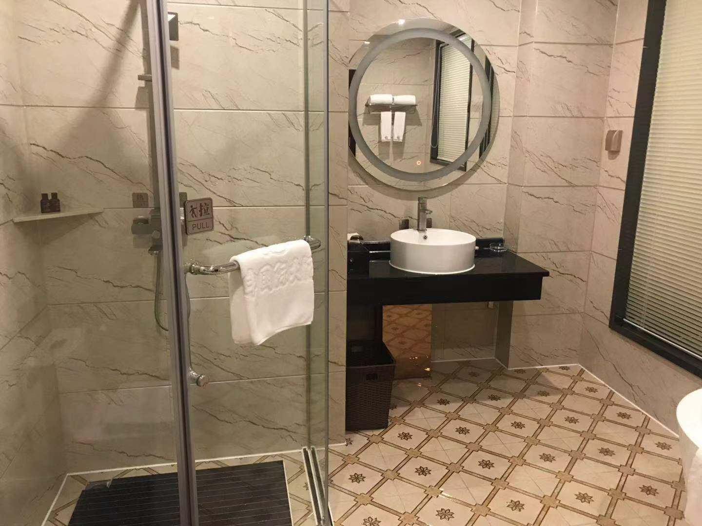 豪华大床房