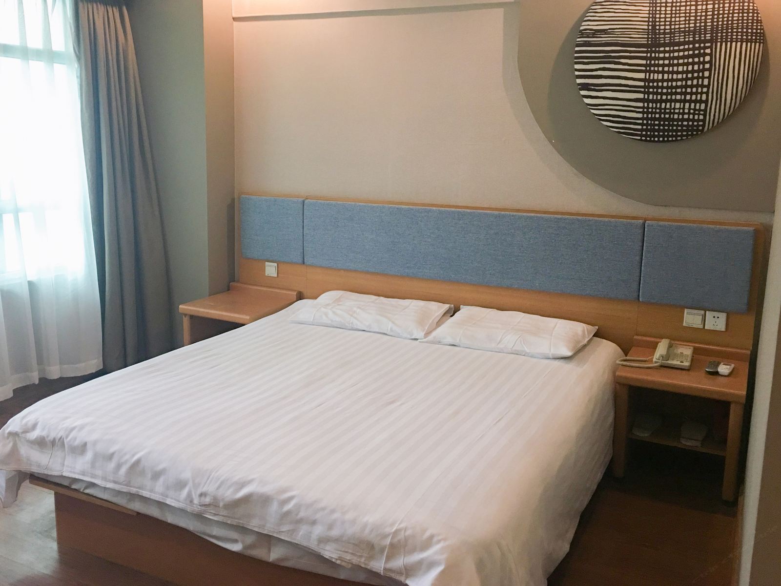 商务大床房