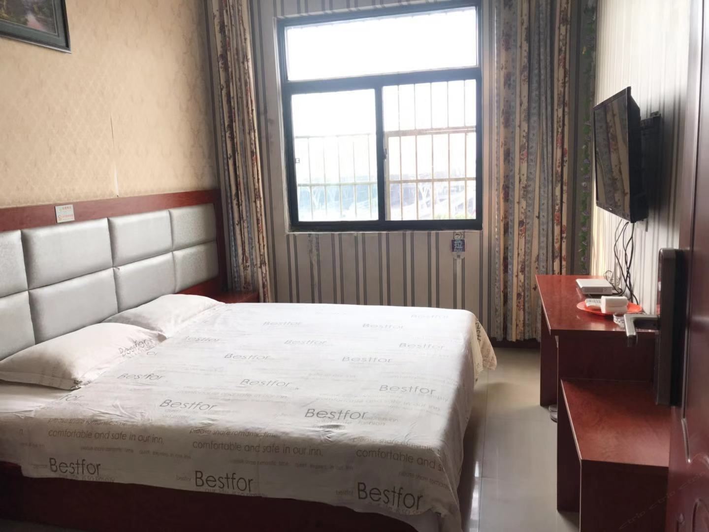 舒适大床房