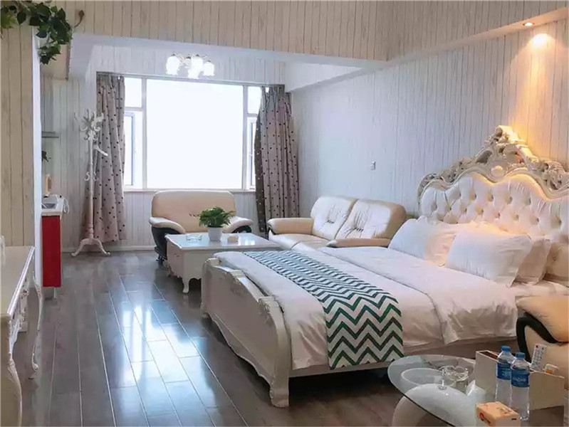 简欧大床房