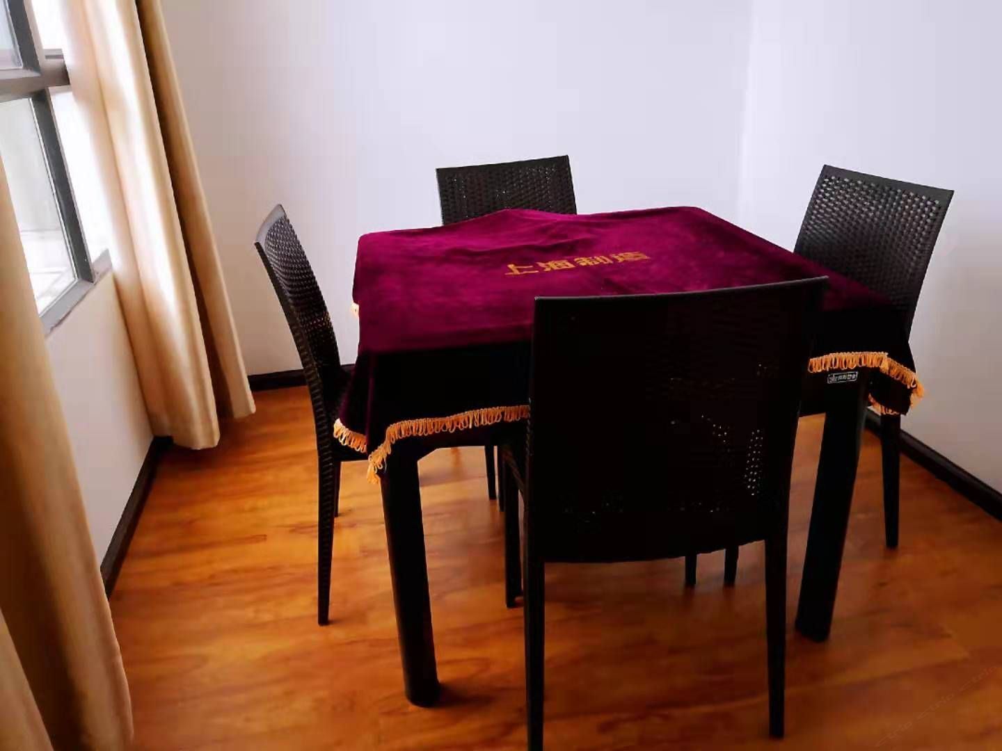 豪华麻将双床间