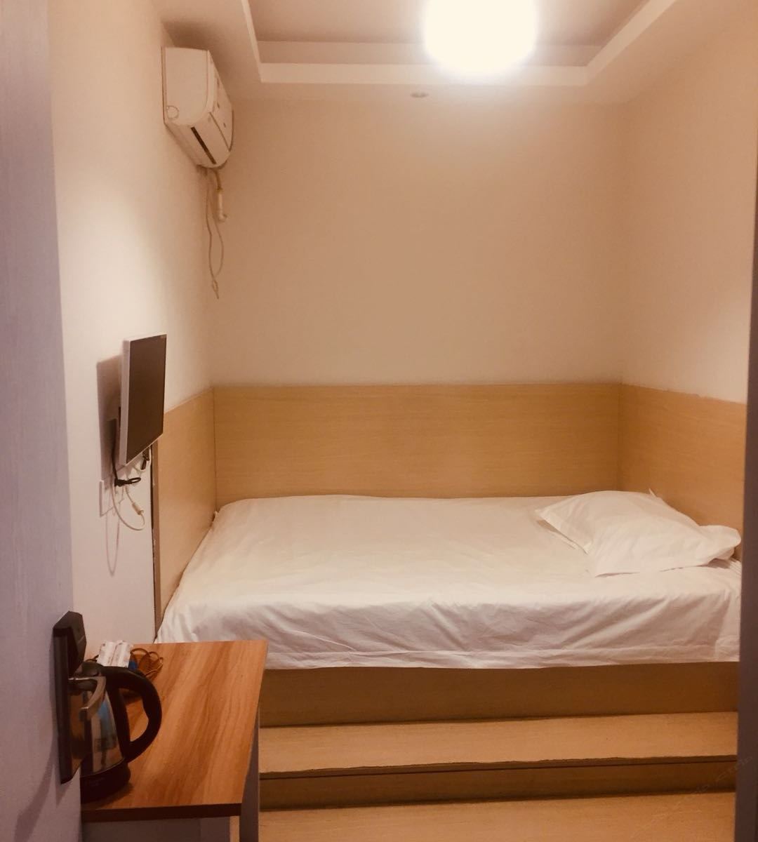 特惠大床房(无窗)