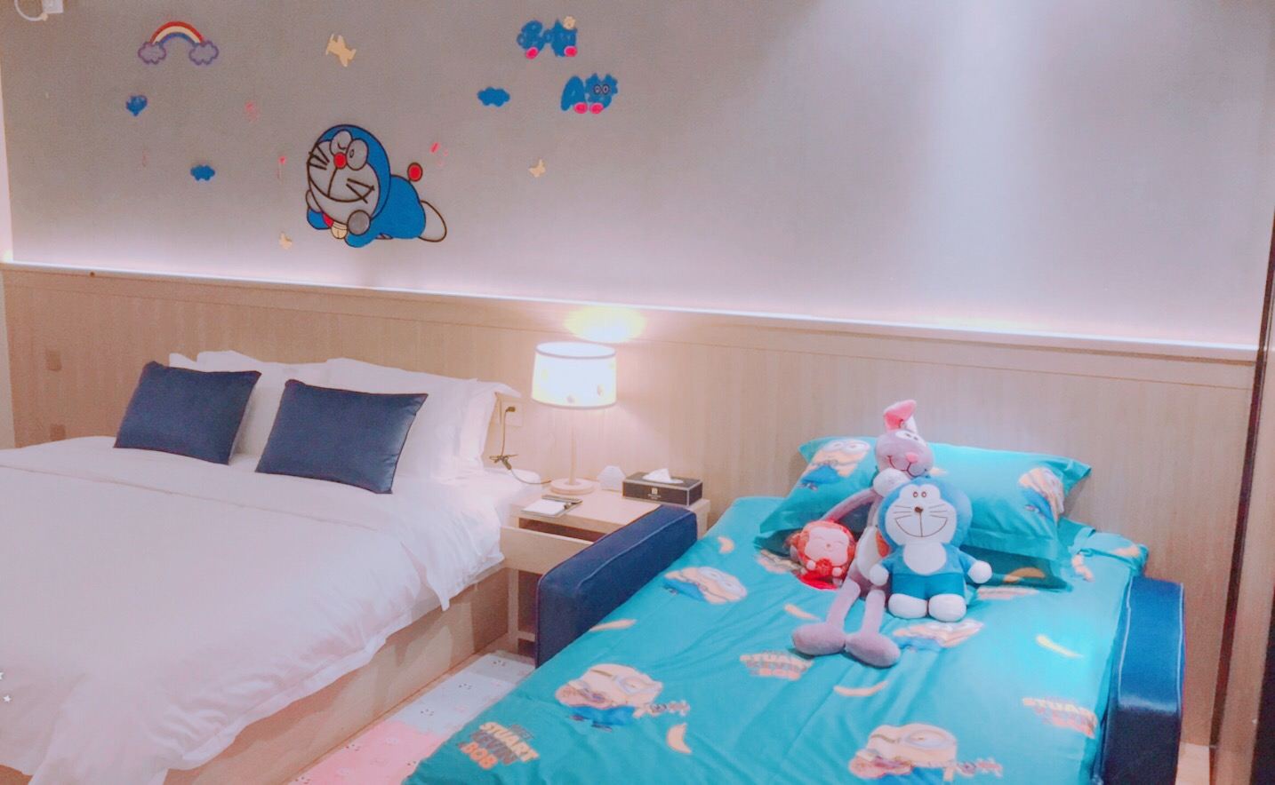 温馨亲子房