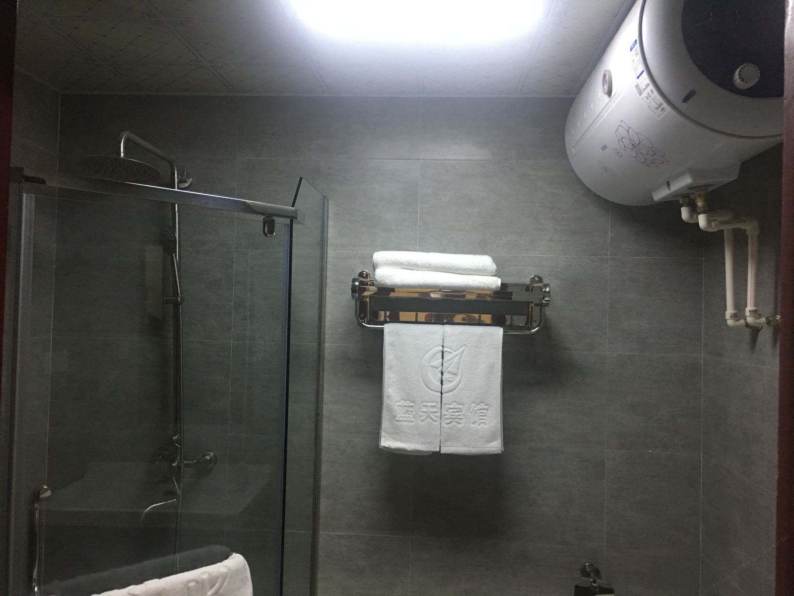 豪华大床房