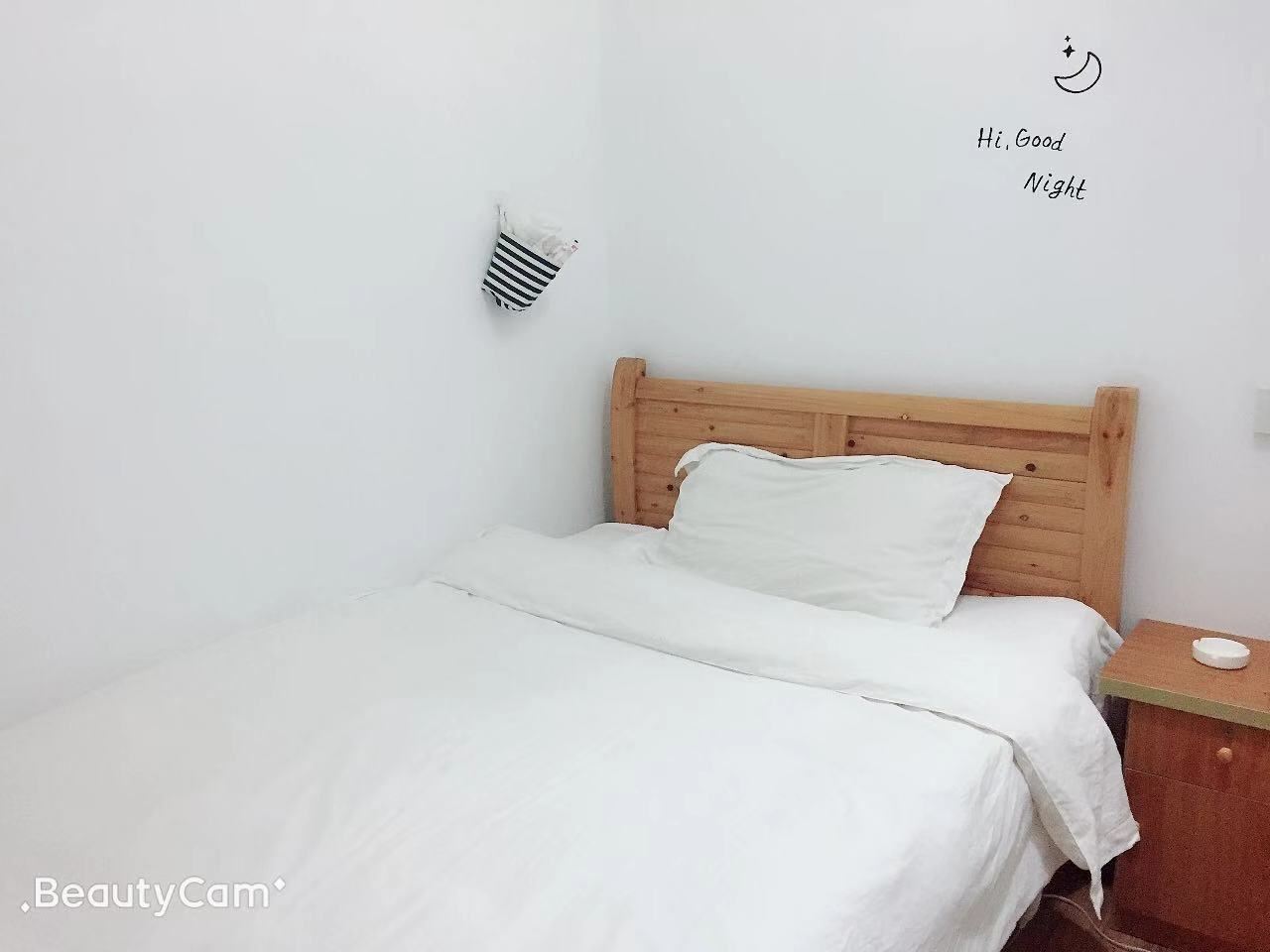 温馨单人间(公共卫浴)