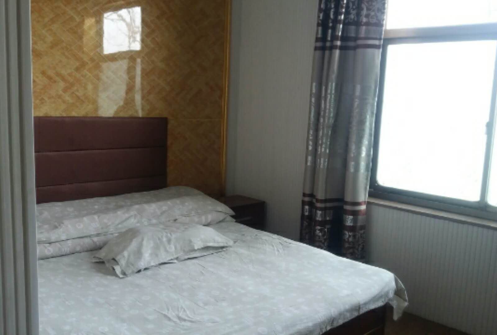 家庭间