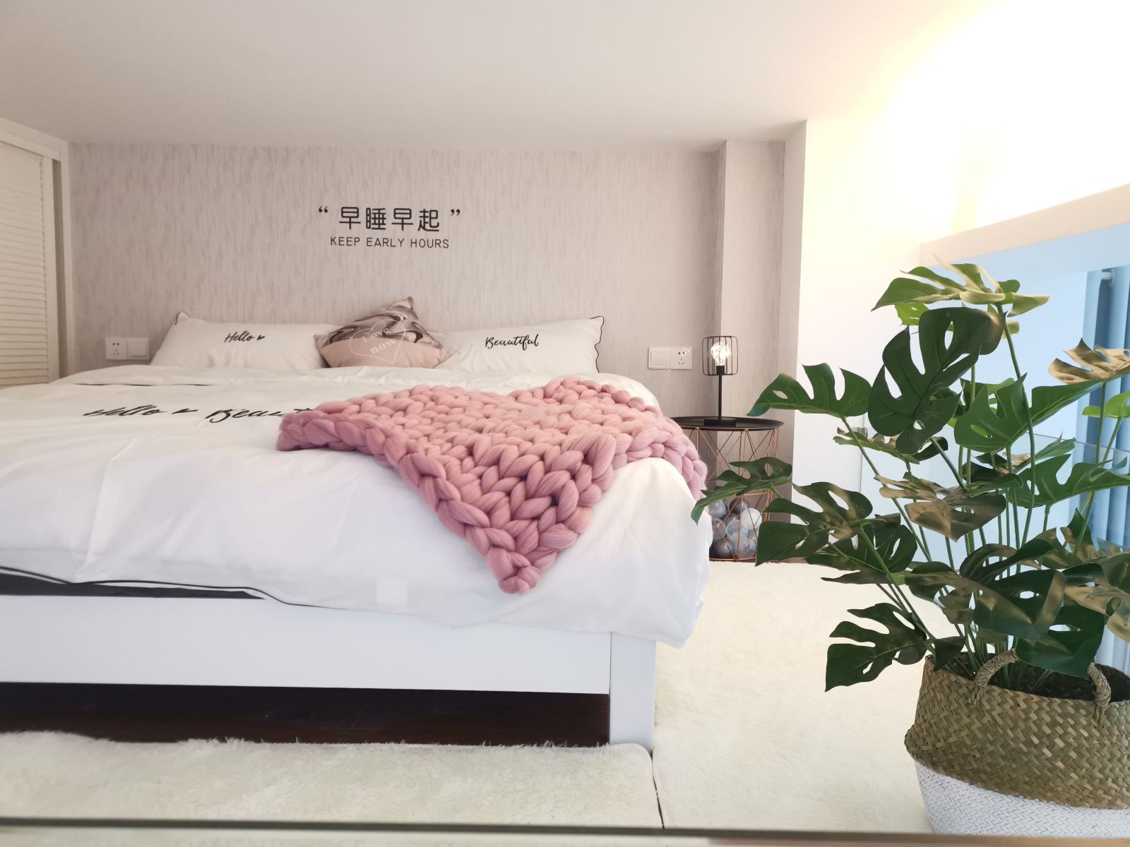 高清投影北欧臻品LOFT双床套房