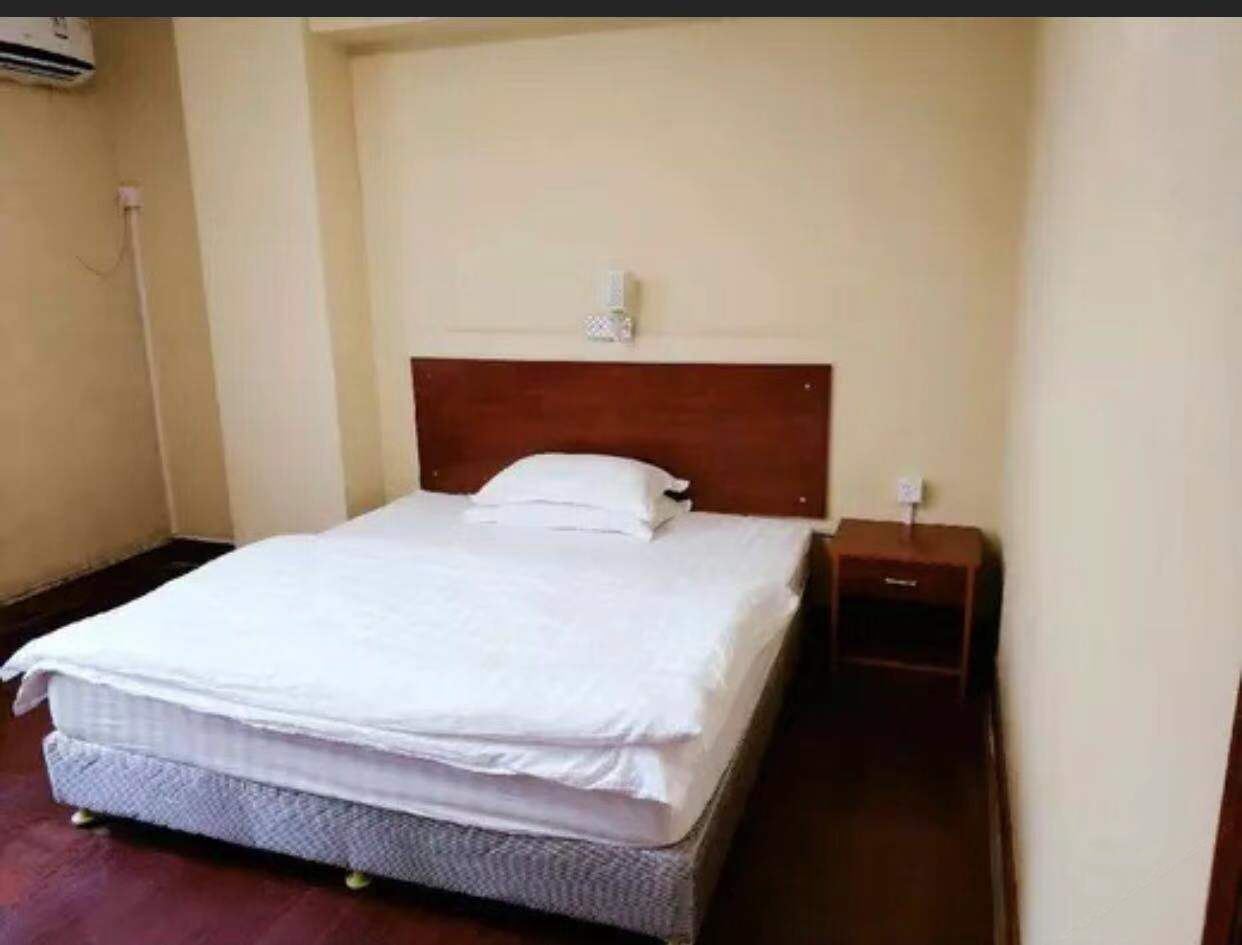 豪华大床房
