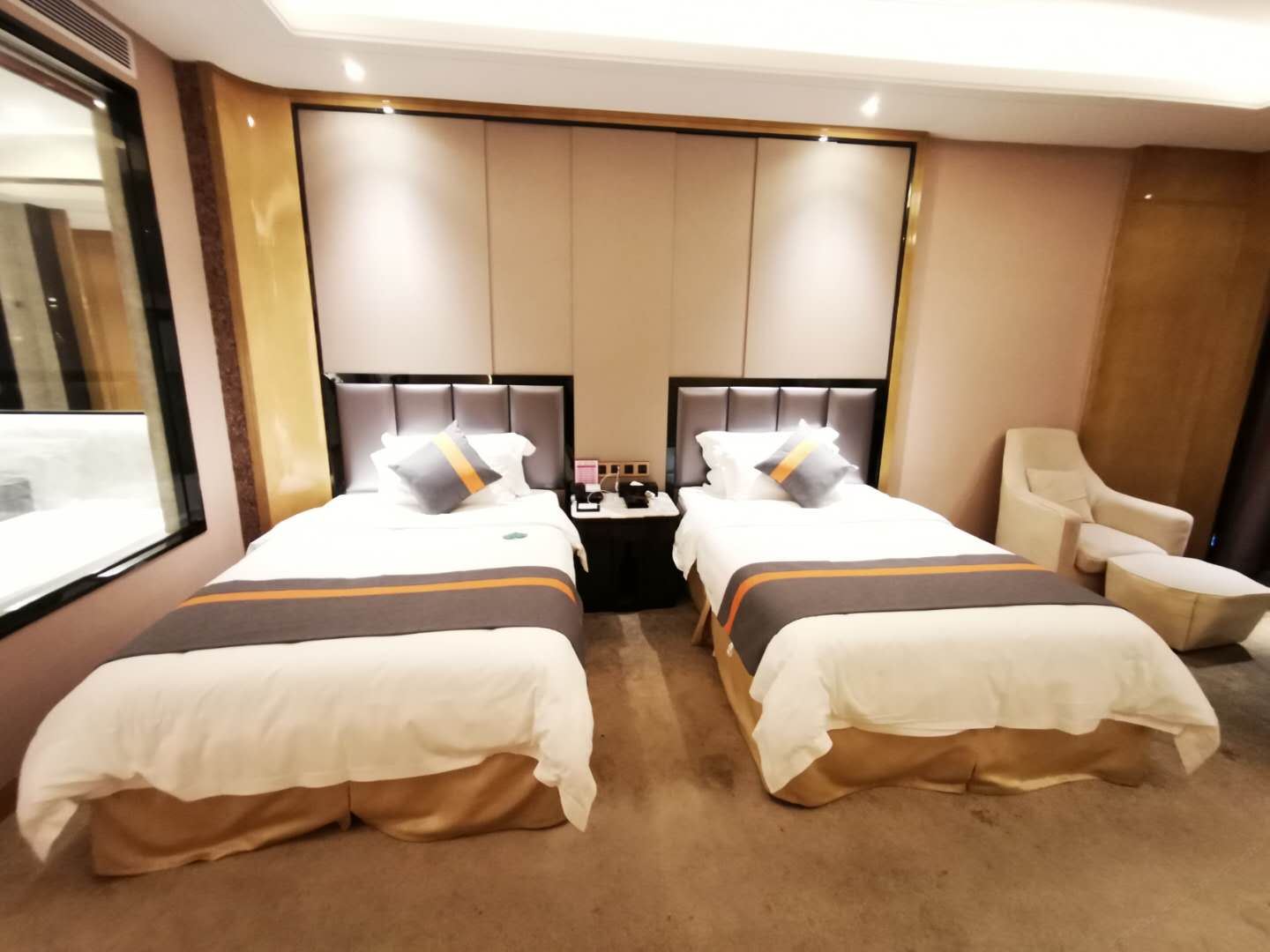 甜果行政双床间