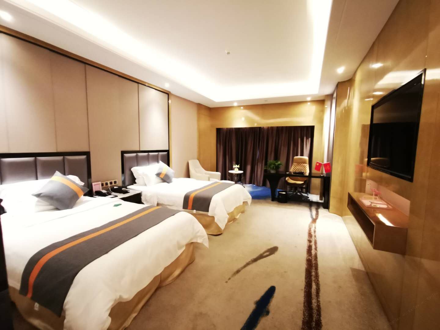 甜果行政双床间