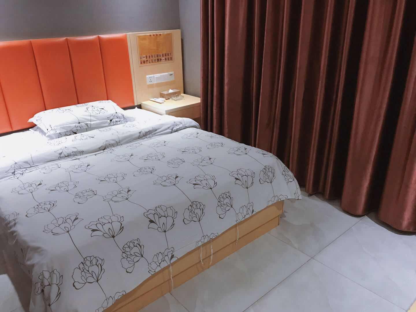 浪漫单人房