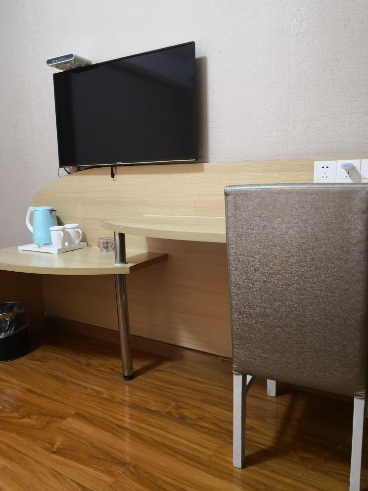高级大床房