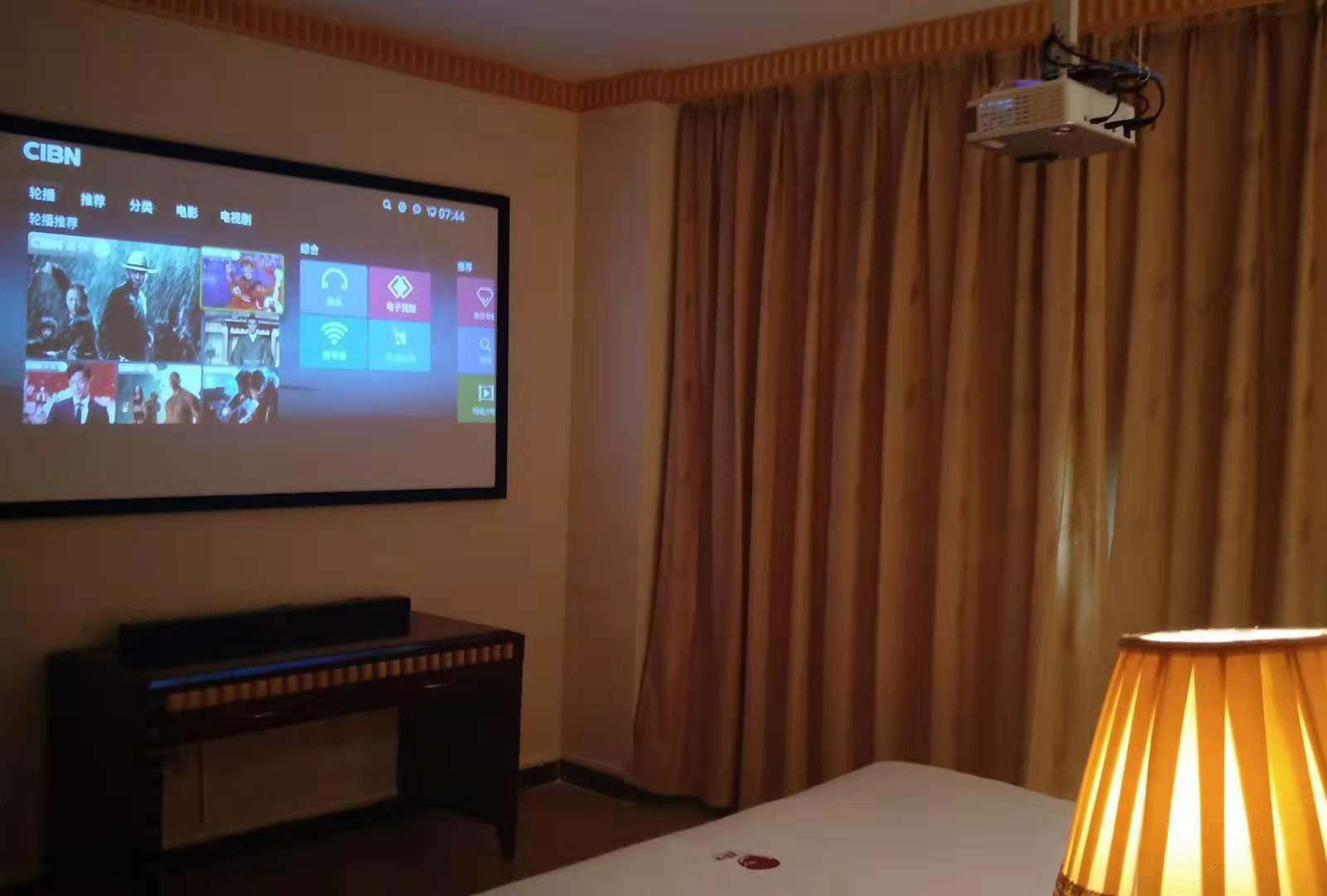 豪华投影房