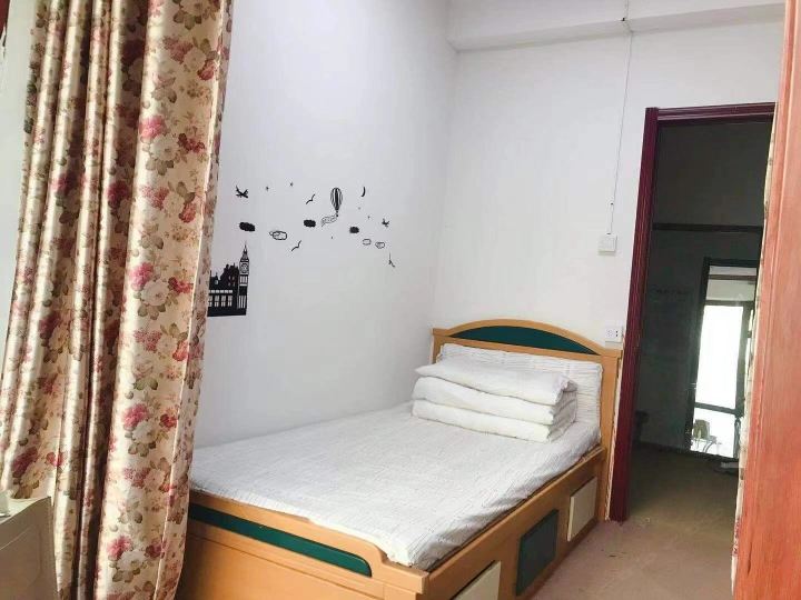 迷你大床房