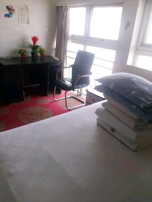 大床房（公共卫浴）