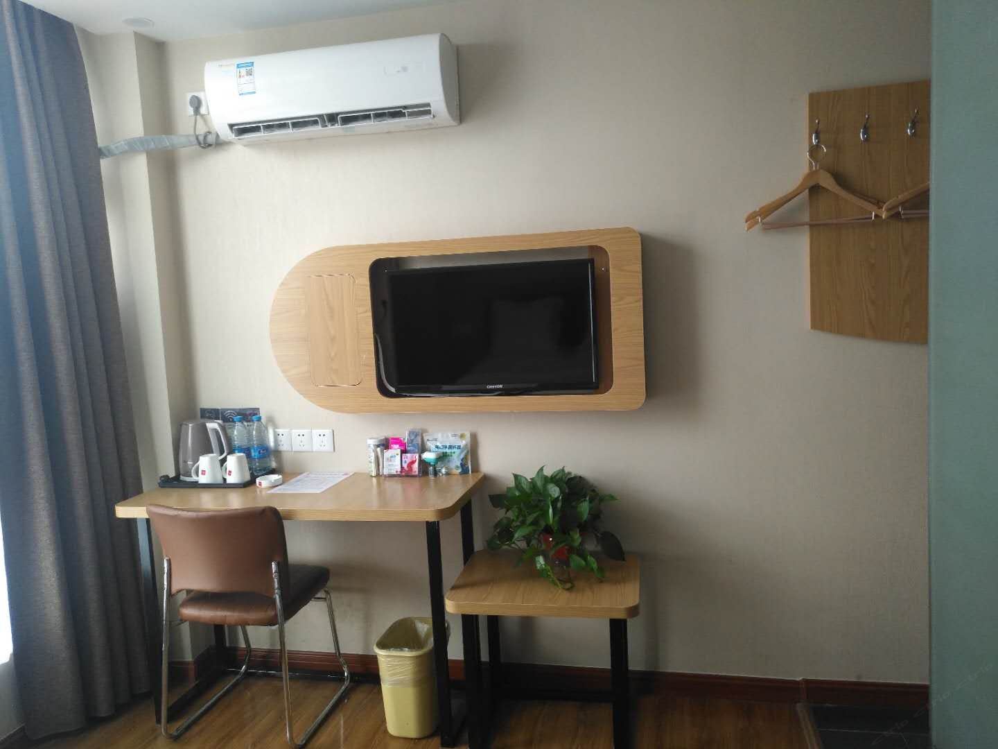 标准大床房