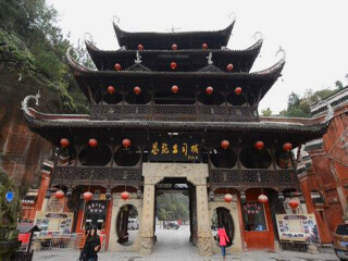 武漢自由行費(fèi)用_去武漢游怎么省錢_到武漢旅游報(bào)團(tuán)價(jià)格