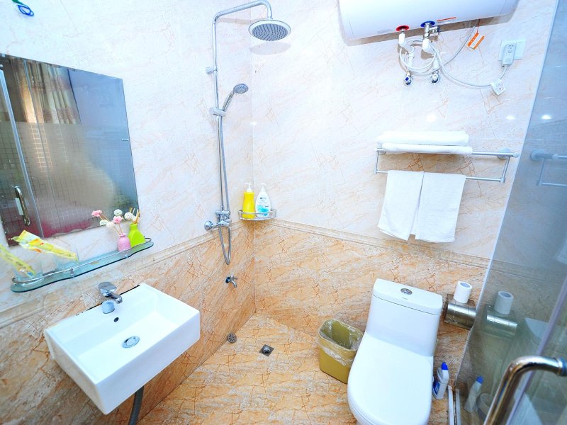 hotelPic