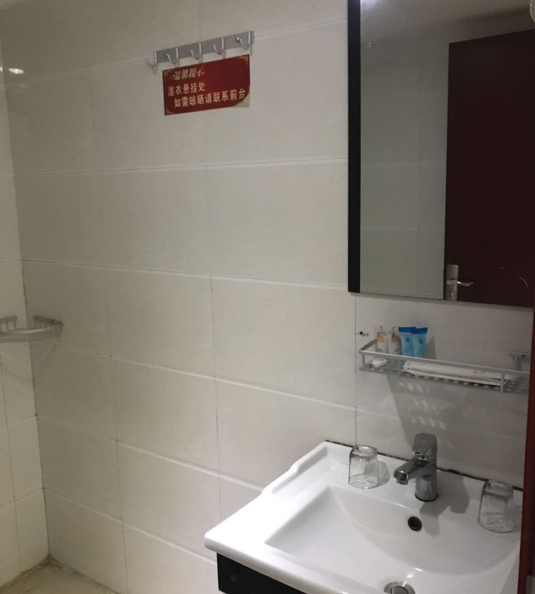 特惠大床房(无窗)