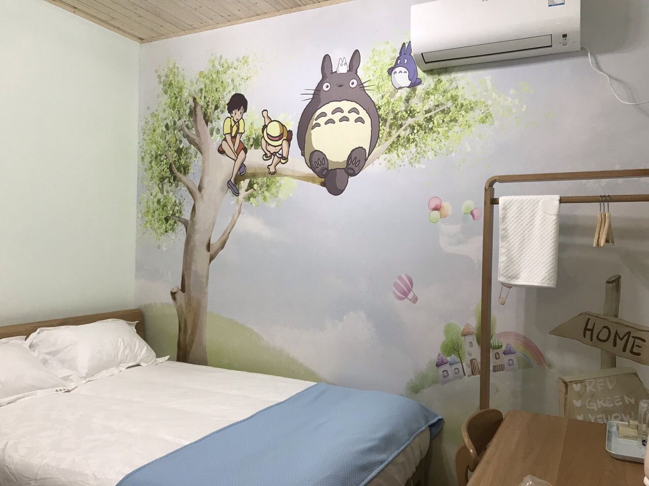 小清新龙猫主题大床房