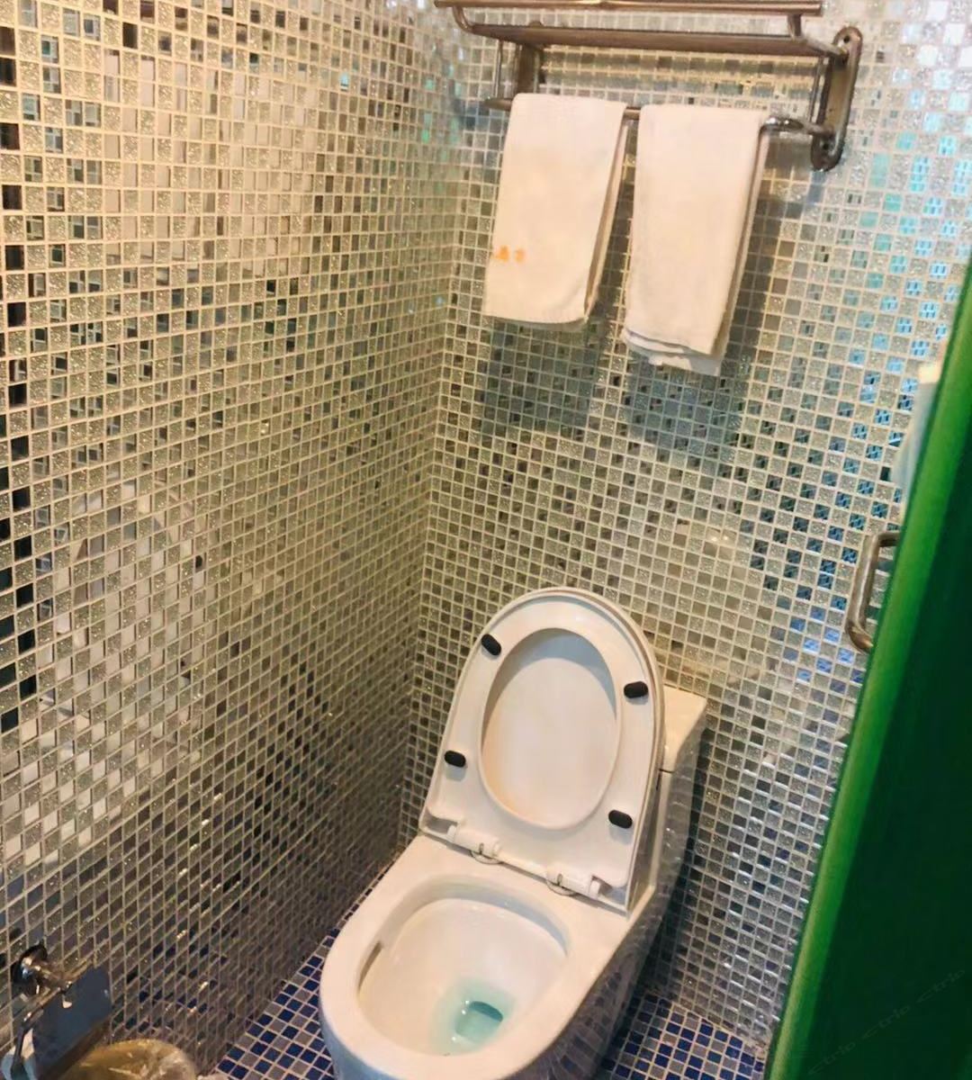商务大床房