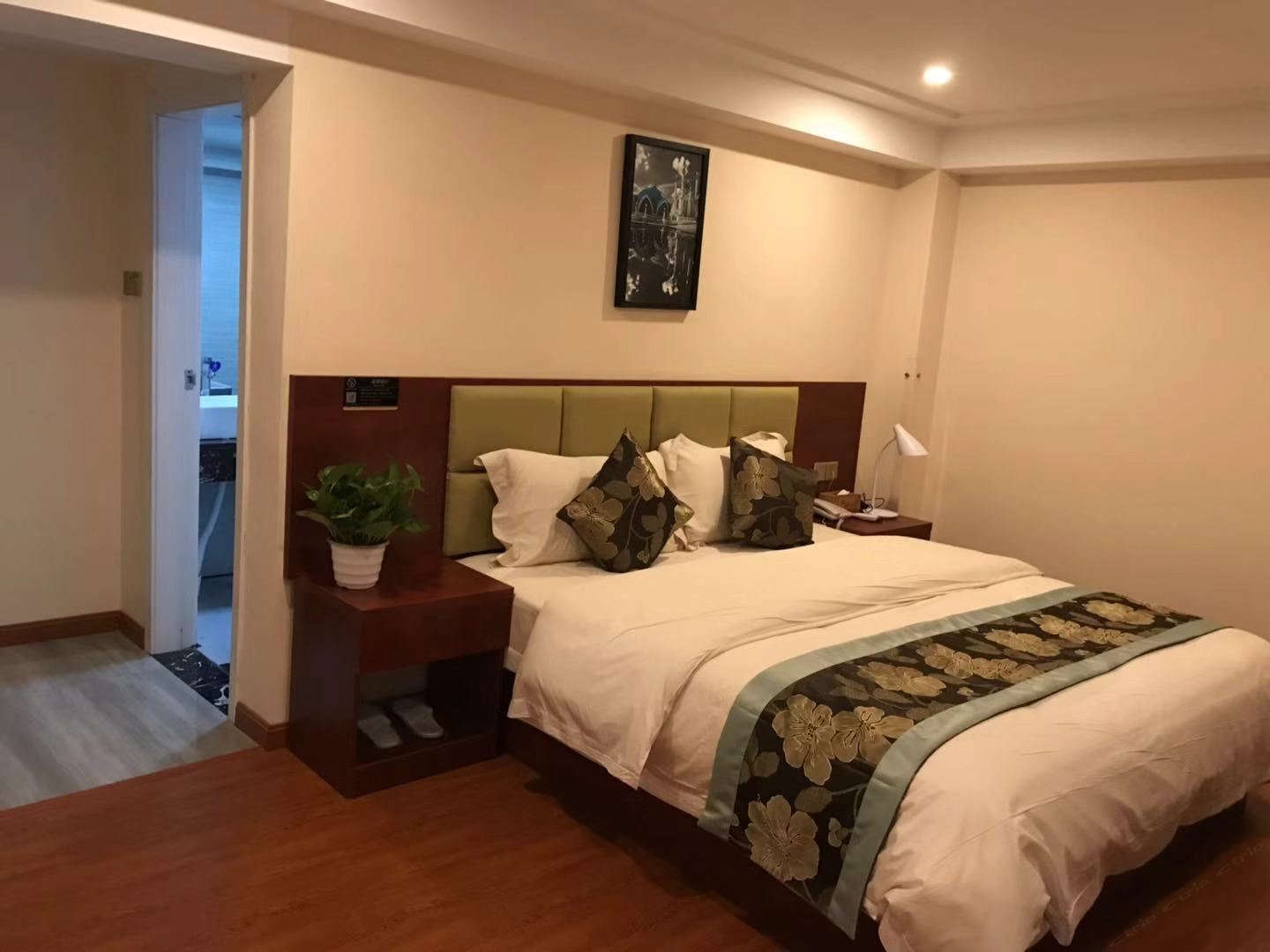 特惠大床房