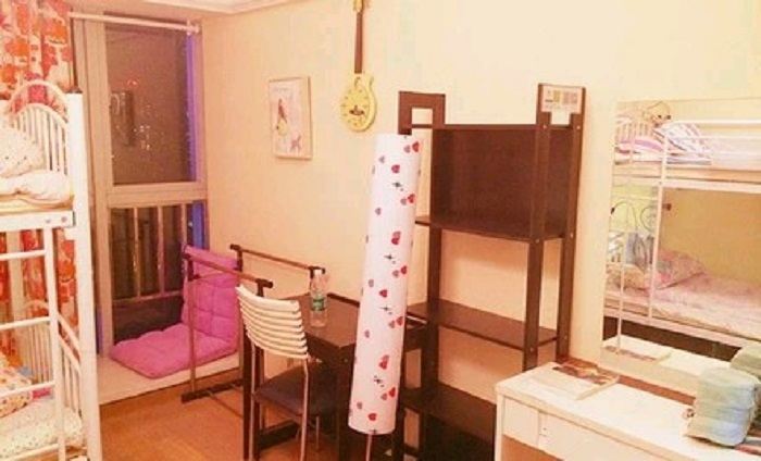 女生四人间(床位)