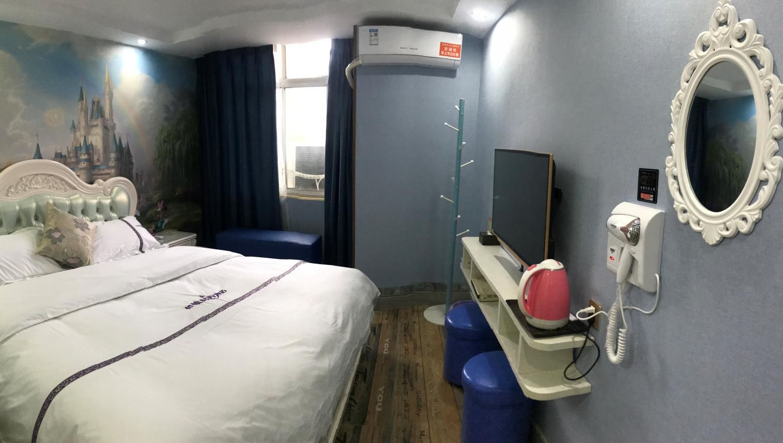 英伦绿迷之夜大床房