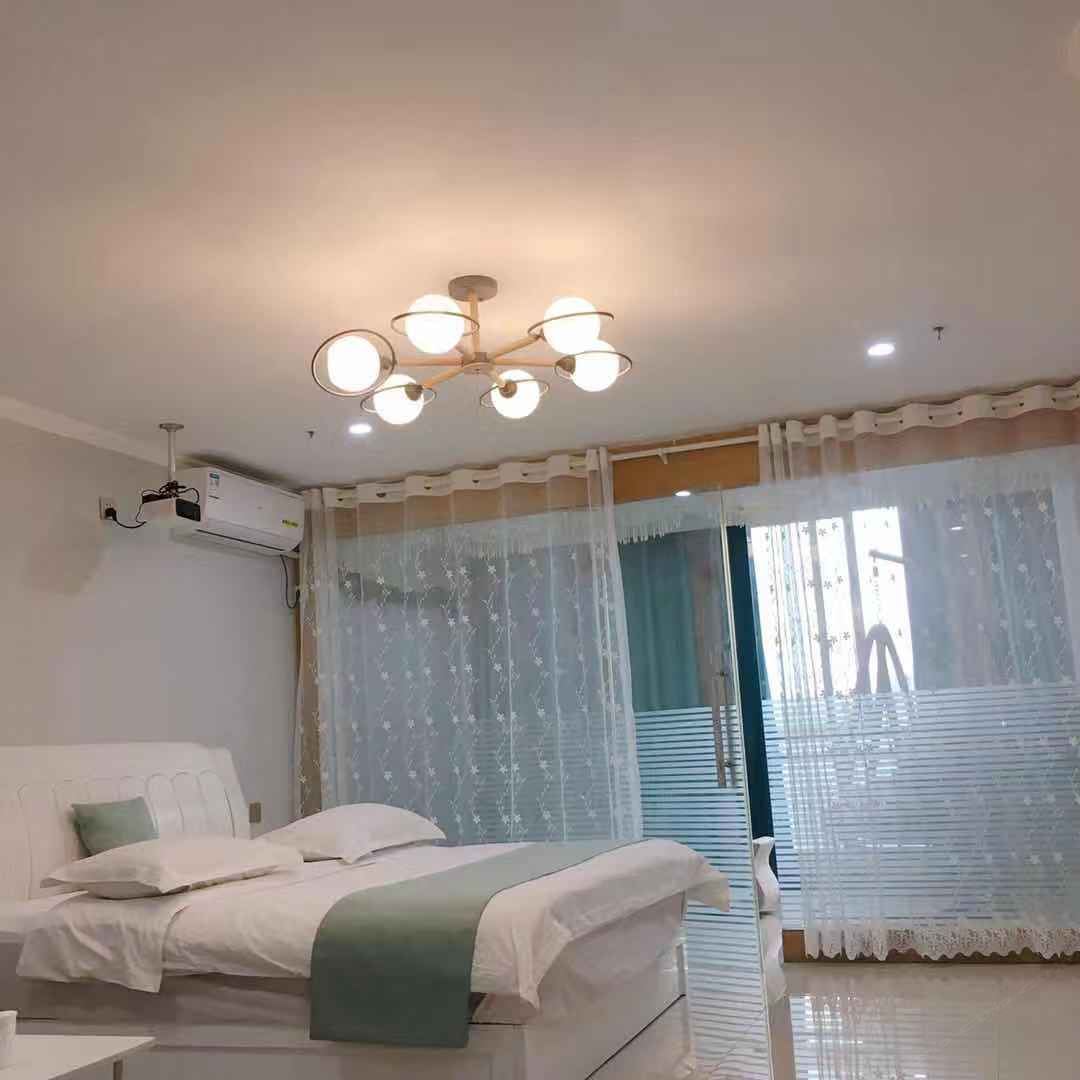 投影大床房