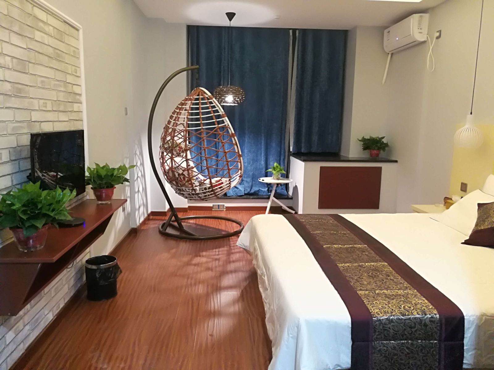 迷你大床房