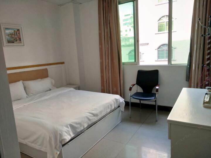 标准大床房