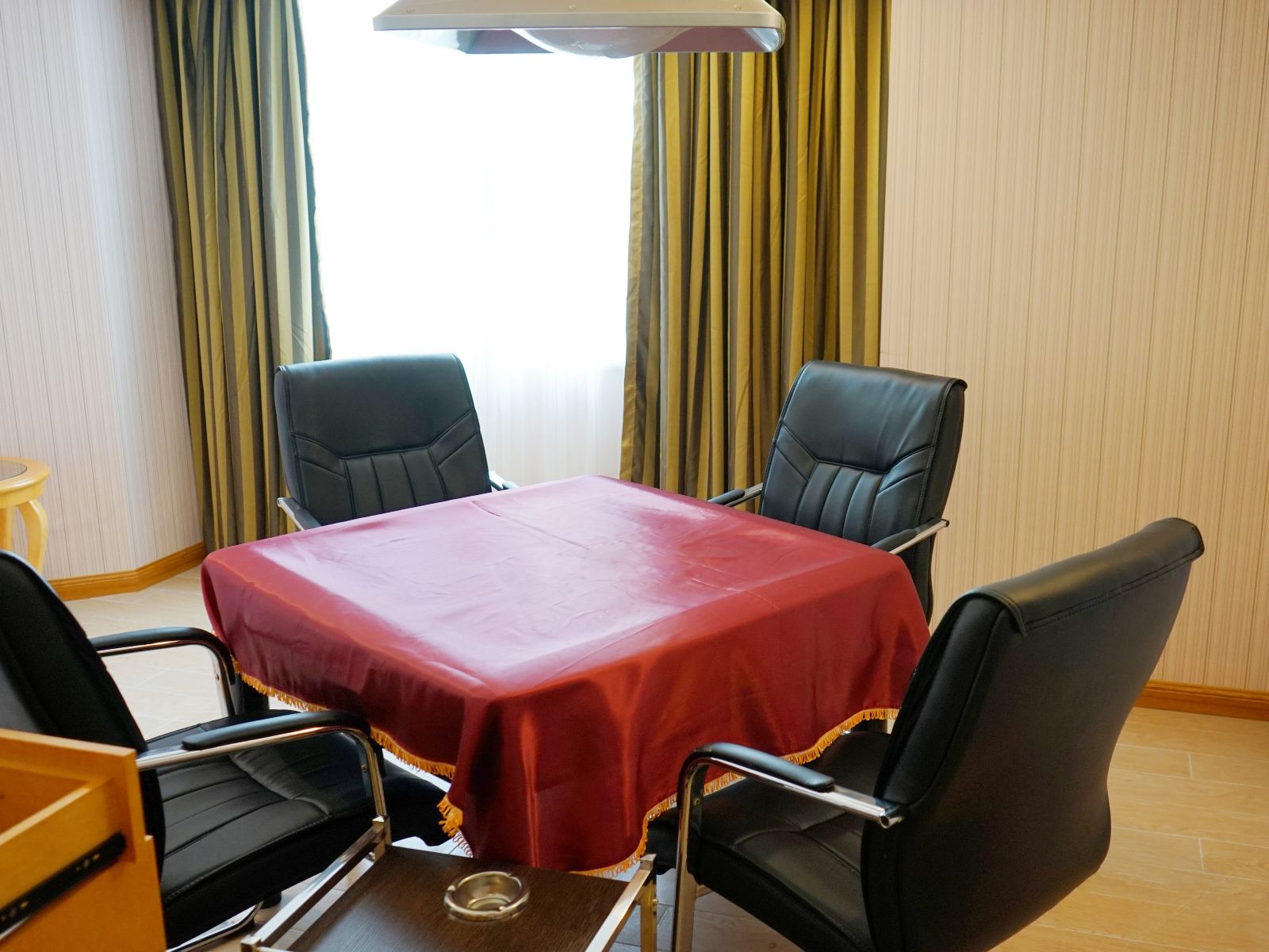 豪华棋牌房