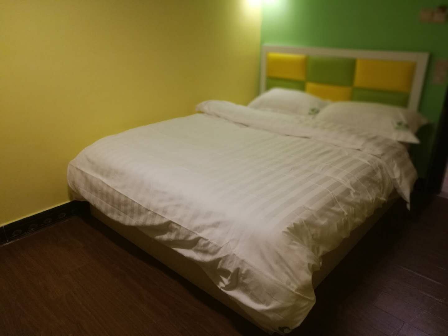 舒适大床房